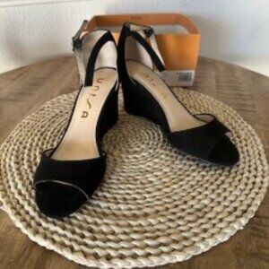 Unisa Black Wedges Size 6